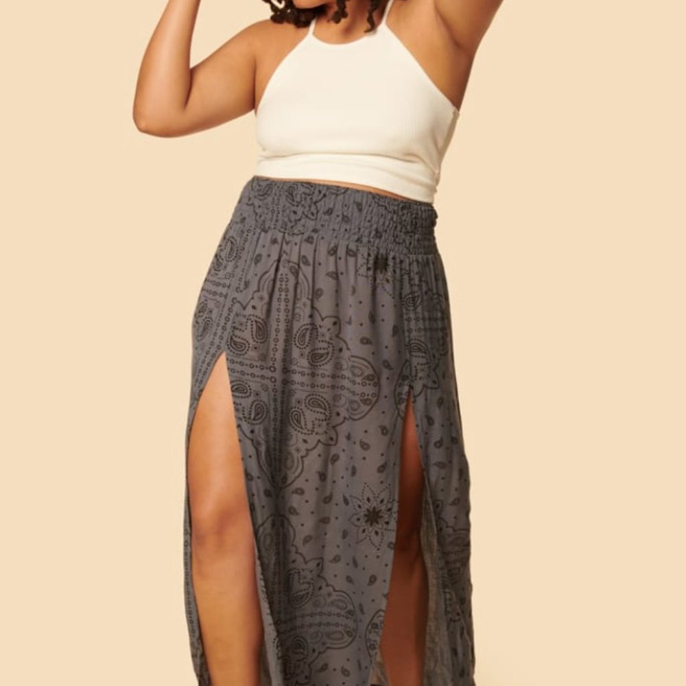 EARTHBOUND | Paisley Maxi Slit Skirt